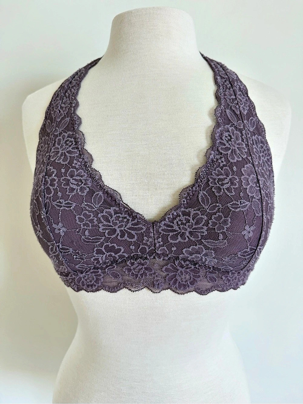 Gilly Hicks by Hollister Bralette Floral Lace in Purple Size Small